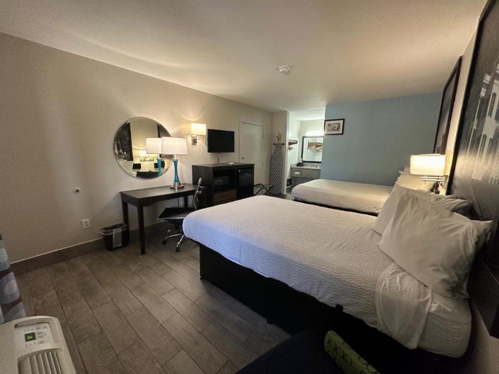 Super 8 by Wyndham Ocean Springs Biloxi Image 12