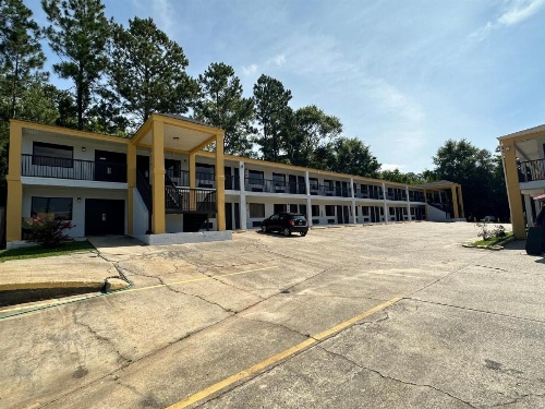 Super 8 by Wyndham Ocean Springs Biloxi image 17