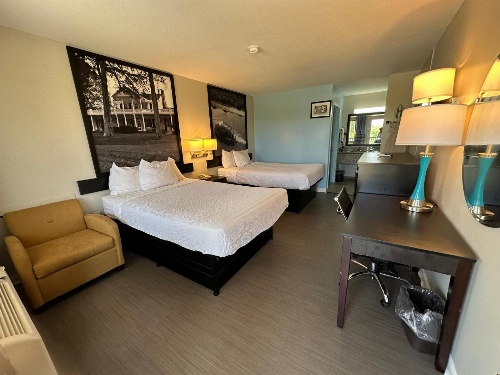 Super 8 by Wyndham Ocean Springs Biloxi image 3