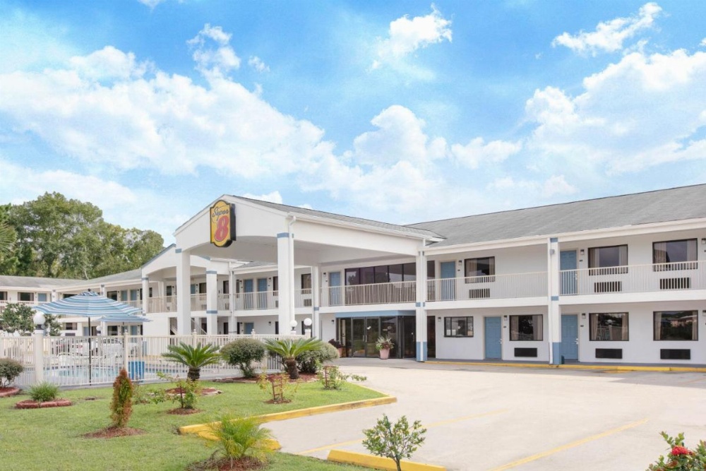 Super 8 by Wyndham Ocean Springs Biloxi Image 40